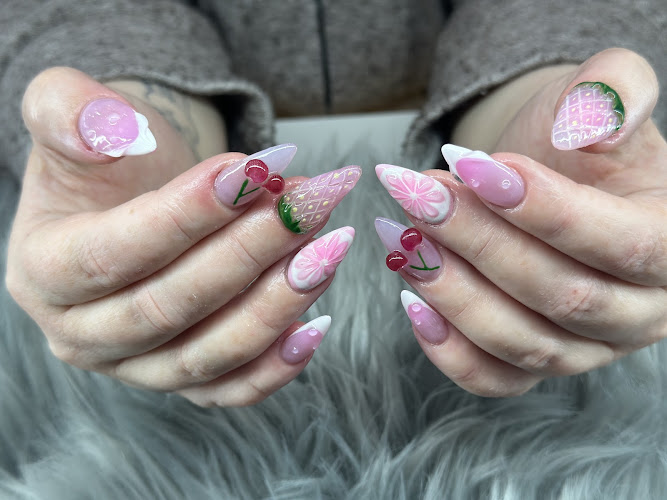 A Plus Nails Edmonton