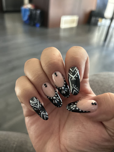 Ashlivi Torres Nails