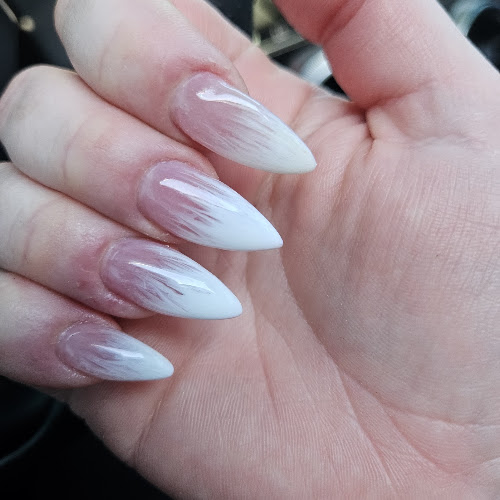 Bellus Nail