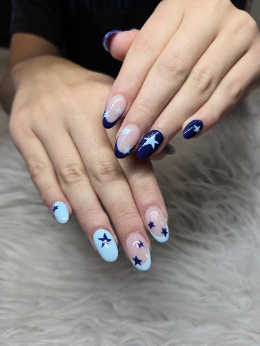 Binh’s Nails Beaumont