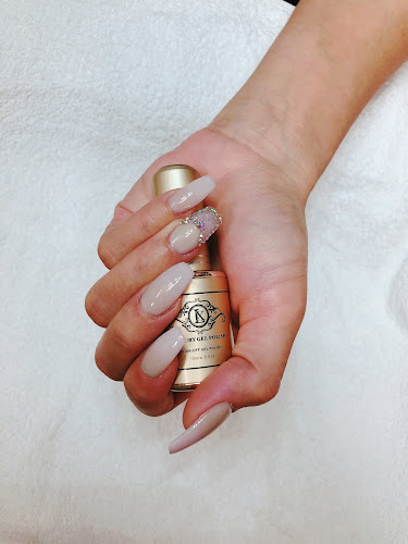 Binh's Nails Emerald Hill