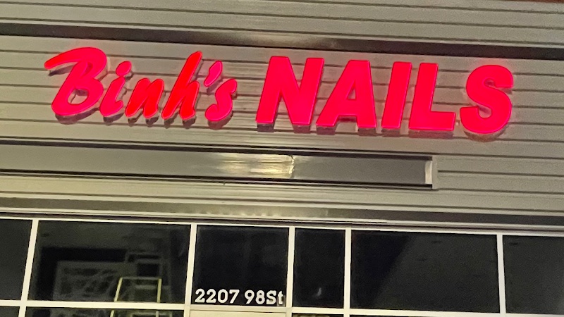 Binh's Nails South Common
