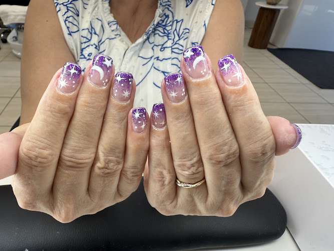 Binh's Nails Webber Greens (Under New Management)