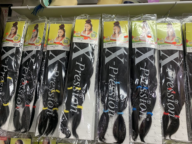 C J'S Hair & Fashion