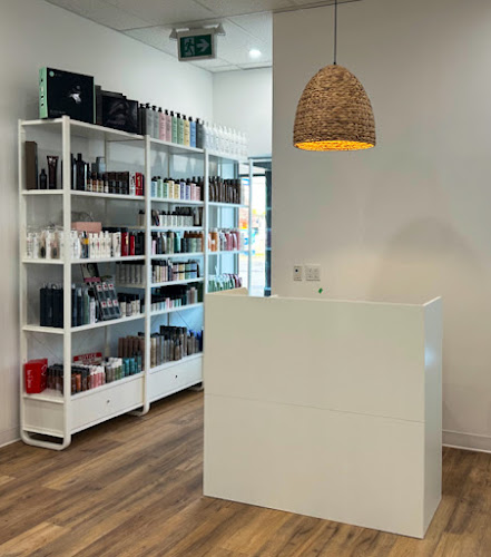 Capri Salon
