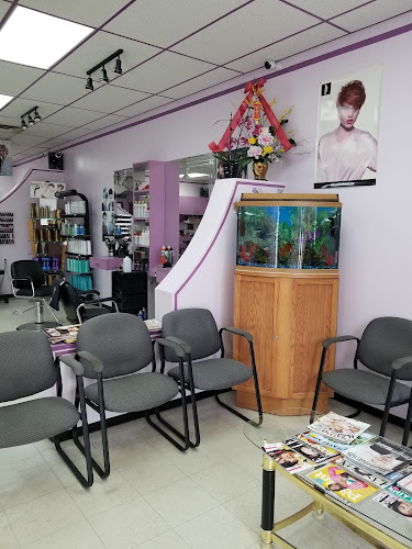 Clip n Curl hair and nail salon