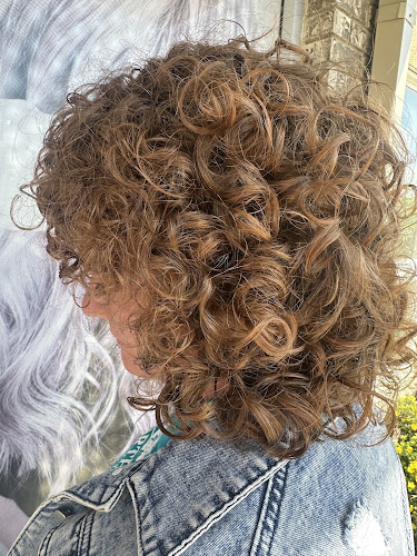 Cosmo Hair Studio