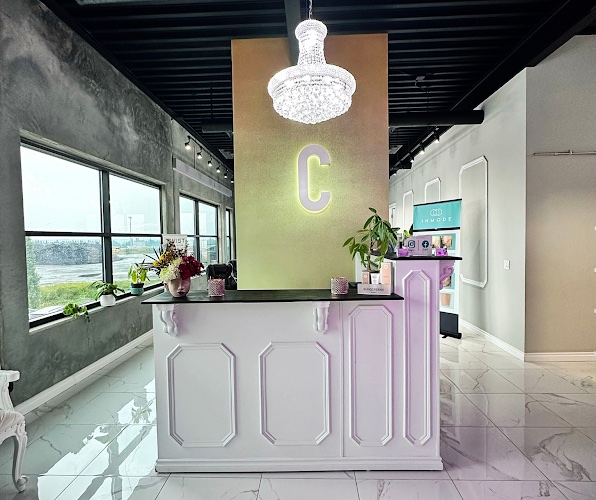 Crave Beauty + Wellness Lab