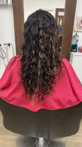 Daniel & Maria Hair Salon