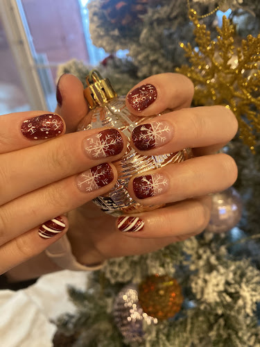 DC Nails & Spa