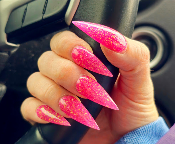 E Nails