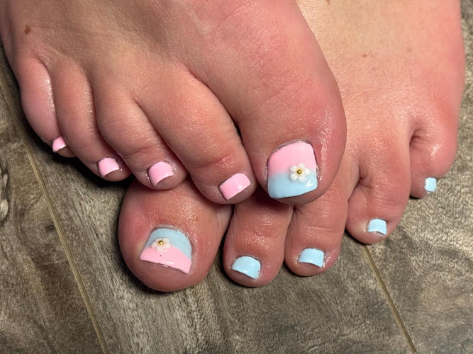 Elegant Nails & Pedicure
