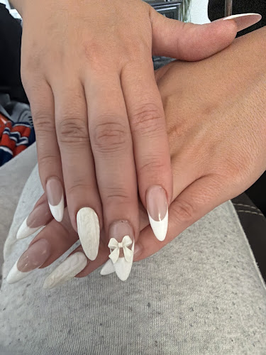 Elegant Nails