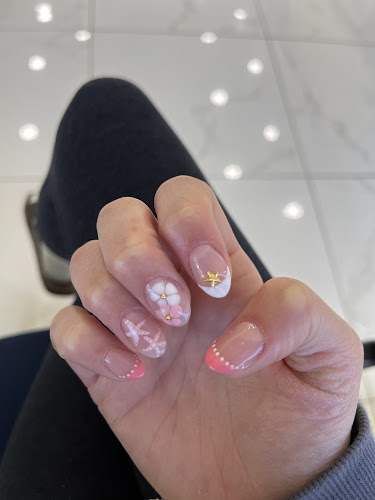 Elysian Nails