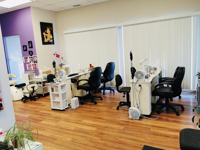 Fion Nails & Waxing