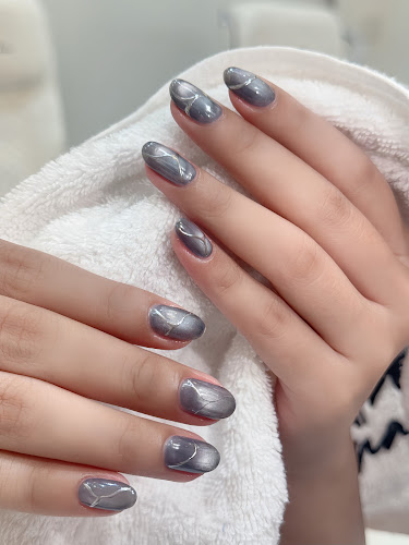 GK NAILS