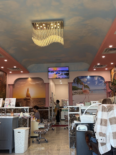 Glamour Nails and Spa - Cochrane