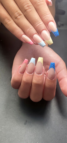 Glamour Nails & Spa Wye Road