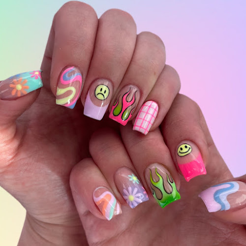Halo Nail Academy & Salon