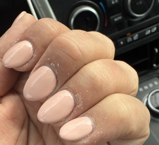 Hot Tips Nails & Spa