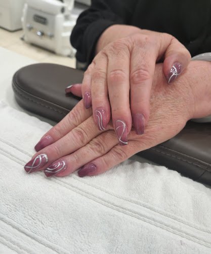 Hottips LUX Nails & Spa