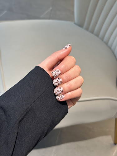 Jam Beauty Bar