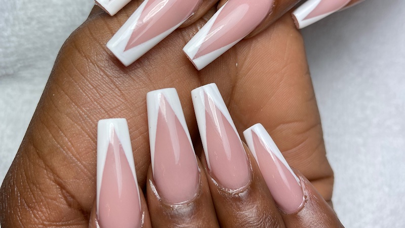 JB Nails and Spa Skyview
