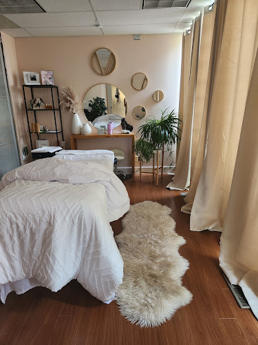 JU-ENE Beauty & Wellness