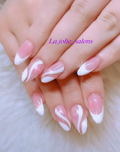 La Jolie Nails & Spa