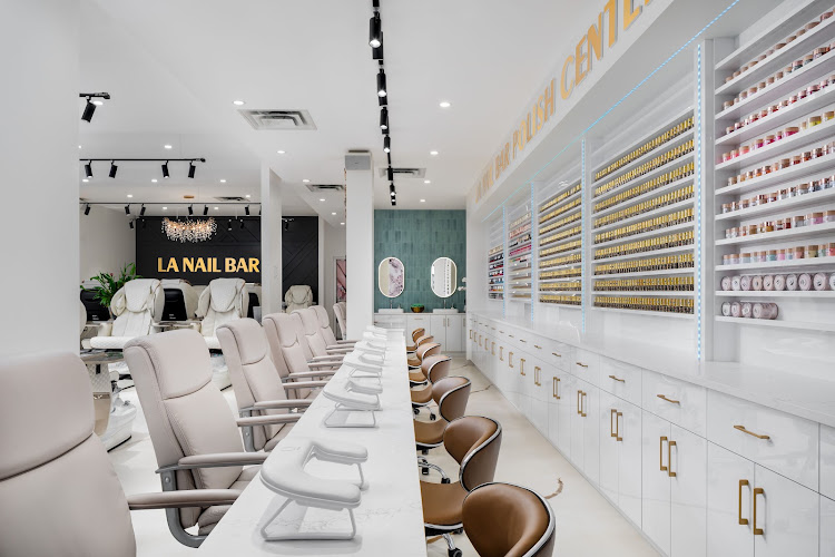 LA NAIL BAR, nail salon in Chestermere, Alberta
