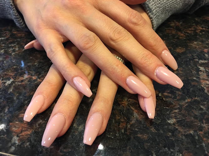 Labelle Nails & Spa