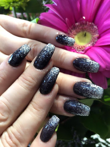 Long Nails & Spa