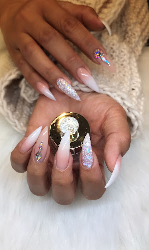 Lustry Nails & Spa