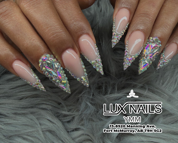Lux Nail Studio