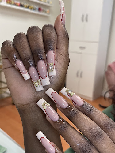 Lyonesse Nails
