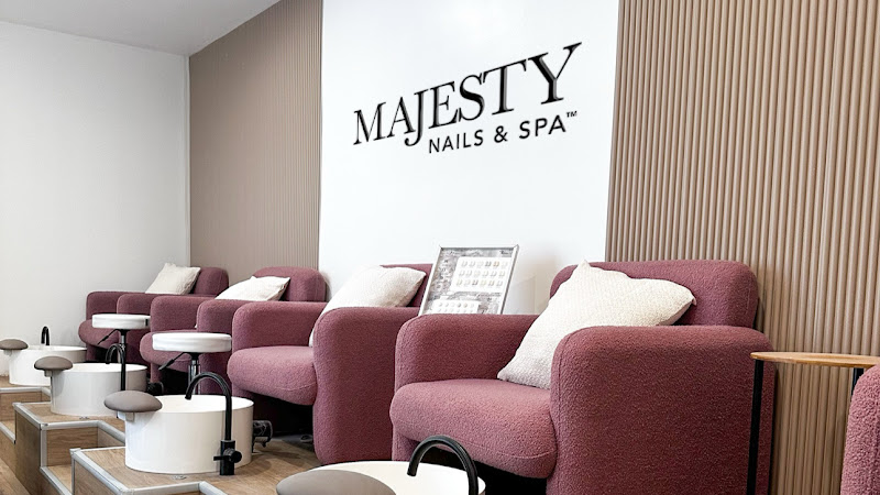 Majesty Nails & Spa
