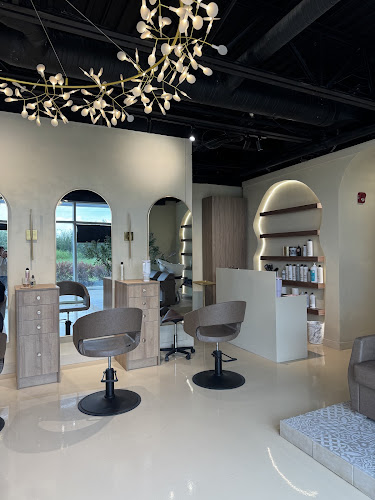 MIORAH SALON AND APPAREL