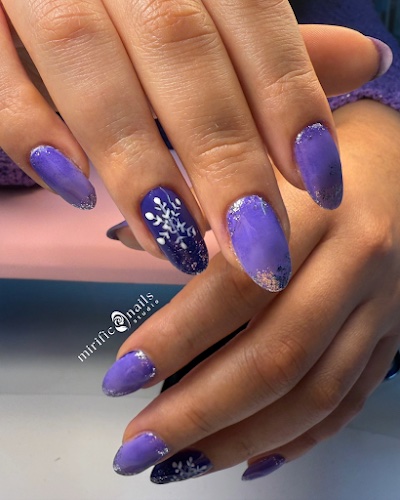 Mirific Nails