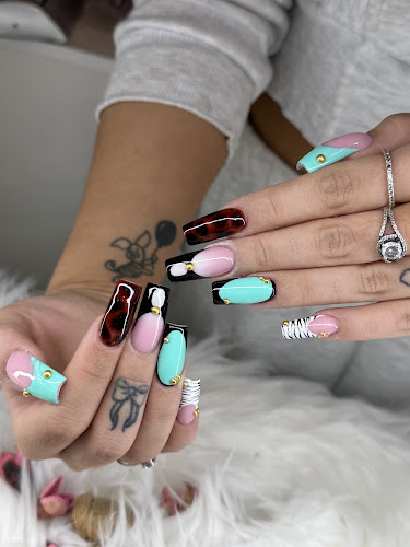 My Nails YMM