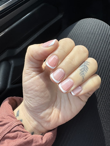 Nail Lounge YMM Spa Fort McMurray