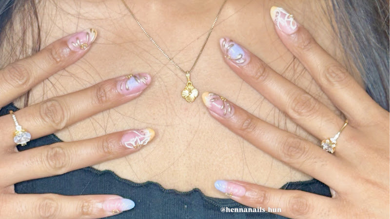 NAILS & MEHNDI BY Chic Gill