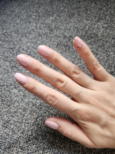 OMG Nails & Spa - Southcentre Mall, nail salon in Calgary, Alberta