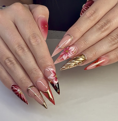 Polar Nail & Spa