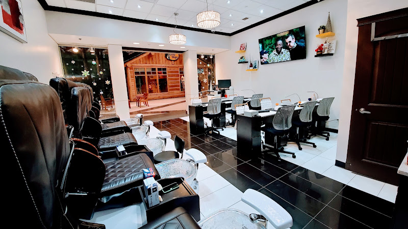 Q-Nails CrossIron Mills, nail salon in Rocky View County, Alberta