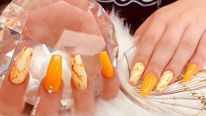 Q-Nails Lessard Rd