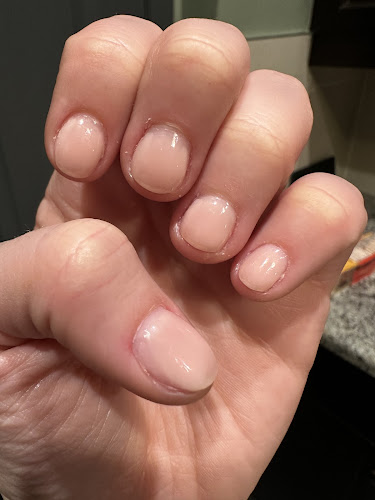 Q-Nails