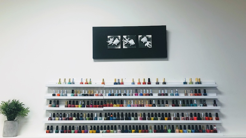 Q-Nails Winterburn