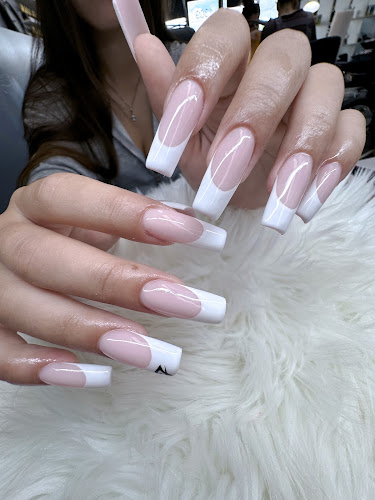 Queency Nails