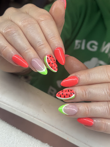 ROSE’S NAILS & SPA - Morley Trail, NW
