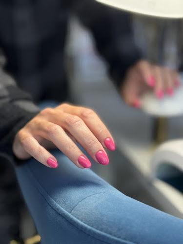Royal nails club